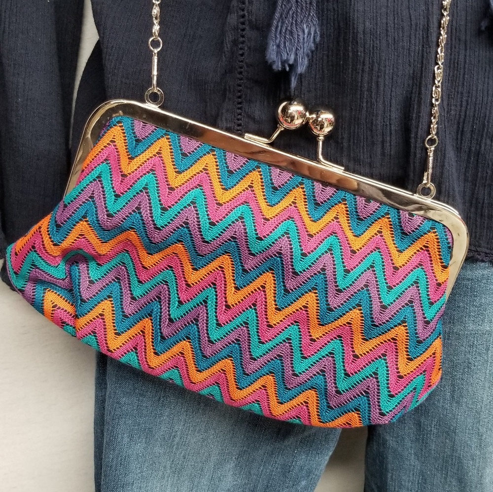 Geometric print Clutch